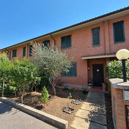 Casa Vacanze Le Rose Gabbro Exterior foto